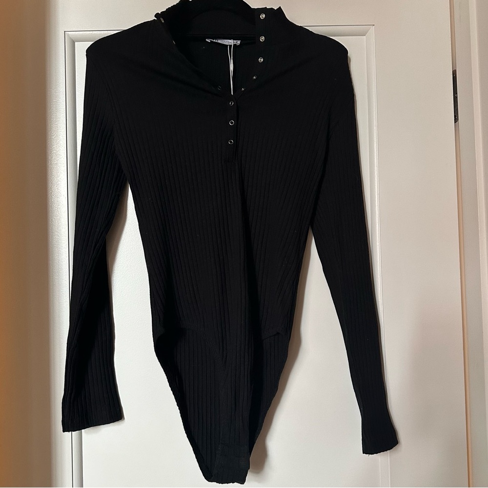 Zara Ribbed Button Up Bodysuit